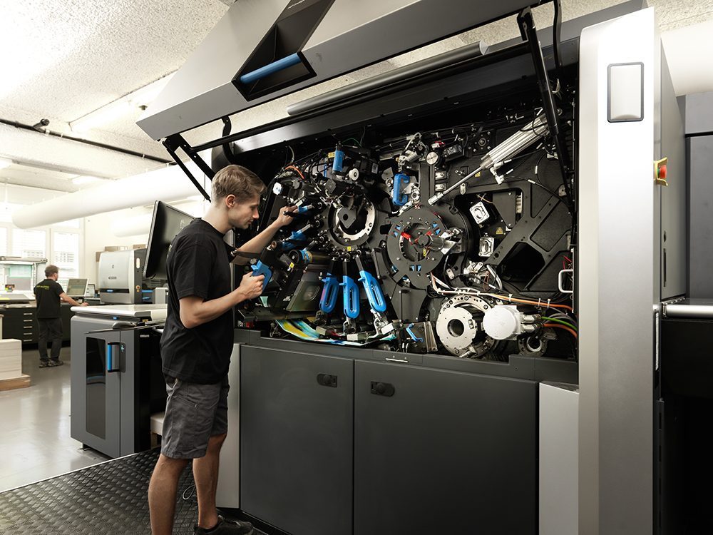 Sechs Fragen an Beni Kiser 7 Sei domande per Beni Kiser Commercial Printing