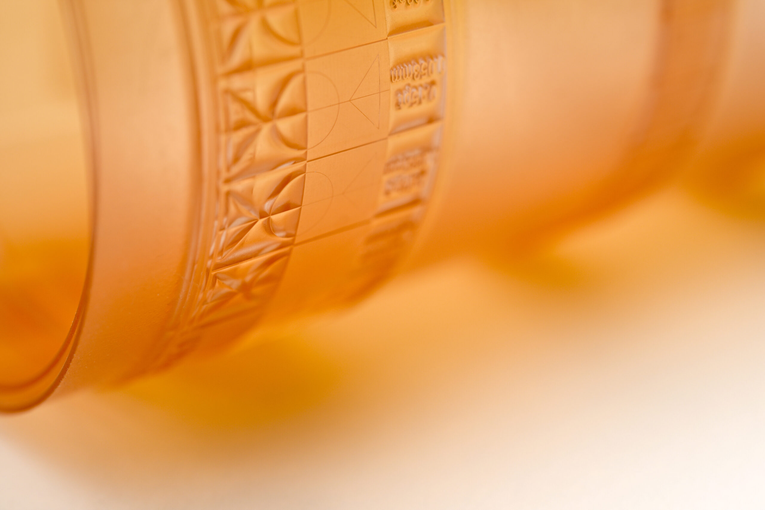 Flexographic printing plate close-up Flexo-Druckplatte in der Flexo-Druckvorstufe