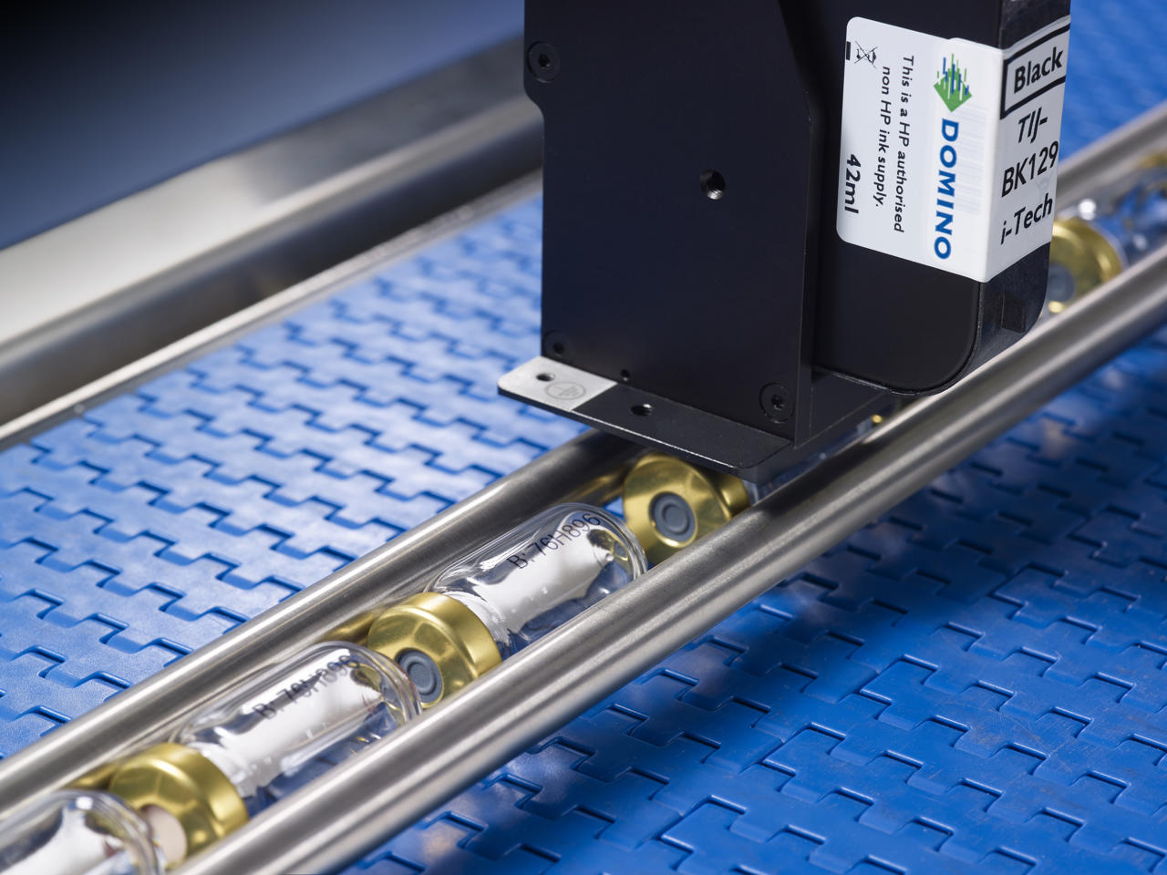 Gx-Series printhead on vials Marking on glass