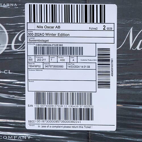 Labeling cardboard packaging