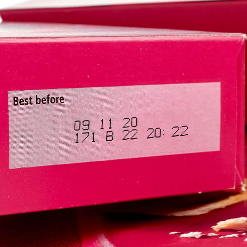Labeling cardboard packaging